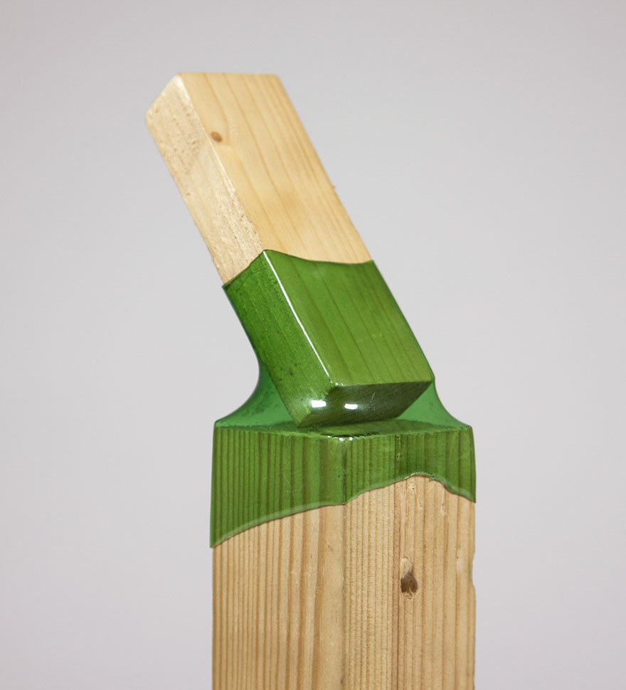 Plastic bottle furniture joints