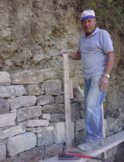 Building a dry stone wall